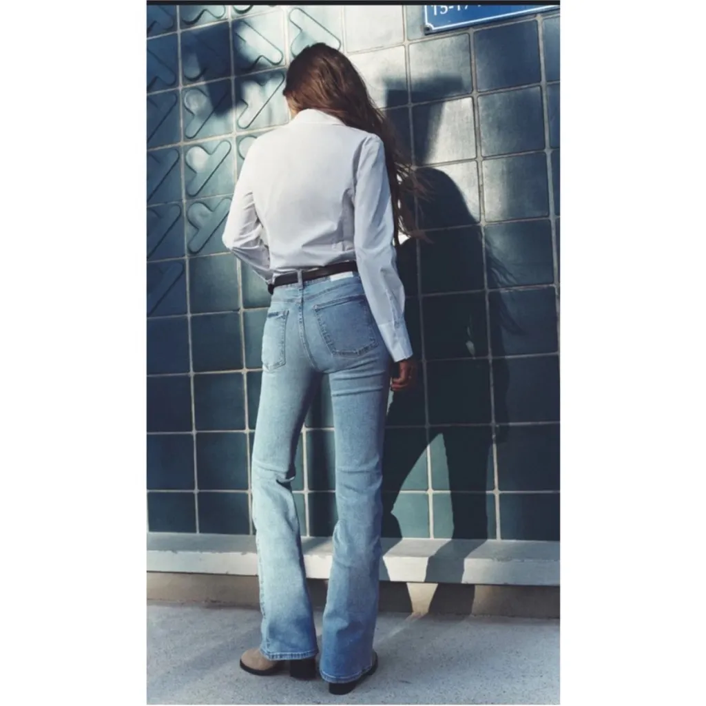 Zara Long High Rise Flare Jeans - Image 8