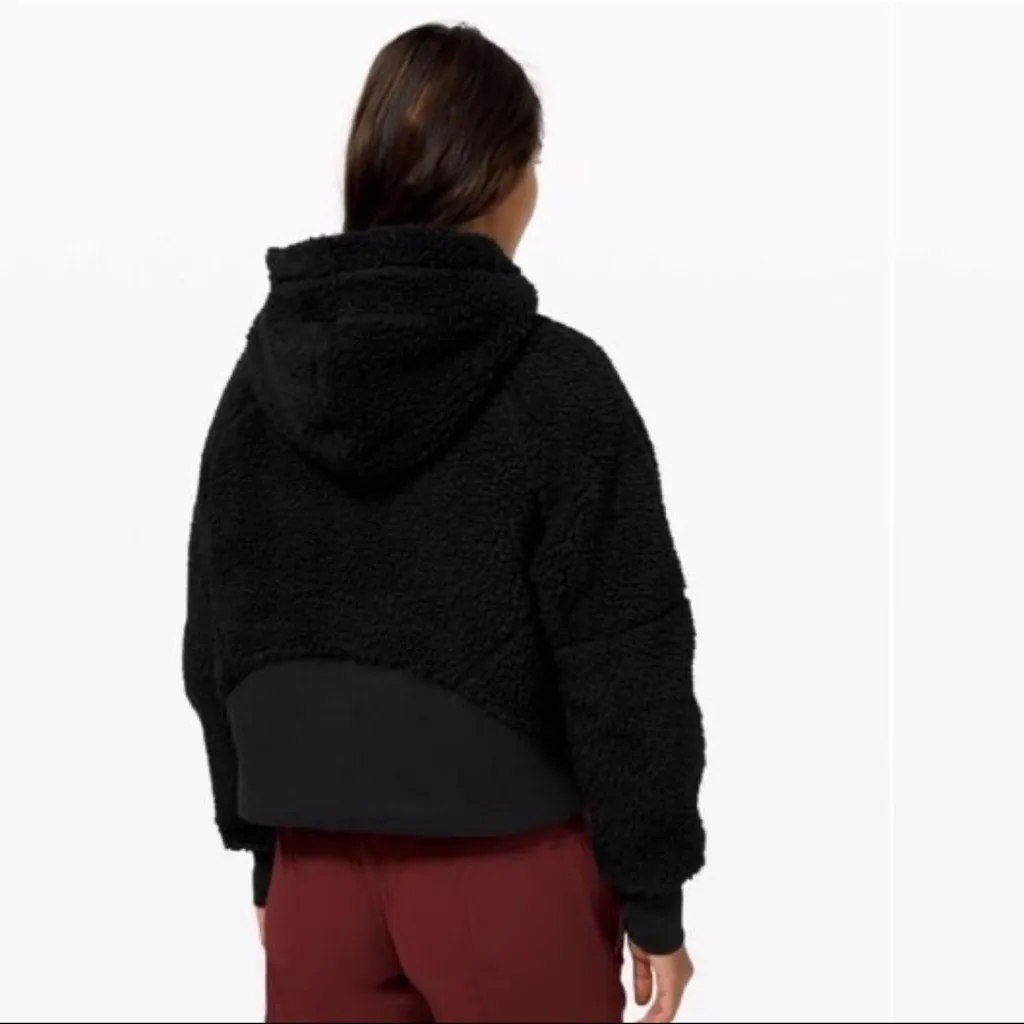 Lululemon  Scuba Oversized Sherpa 1/2 Zip - Image 2