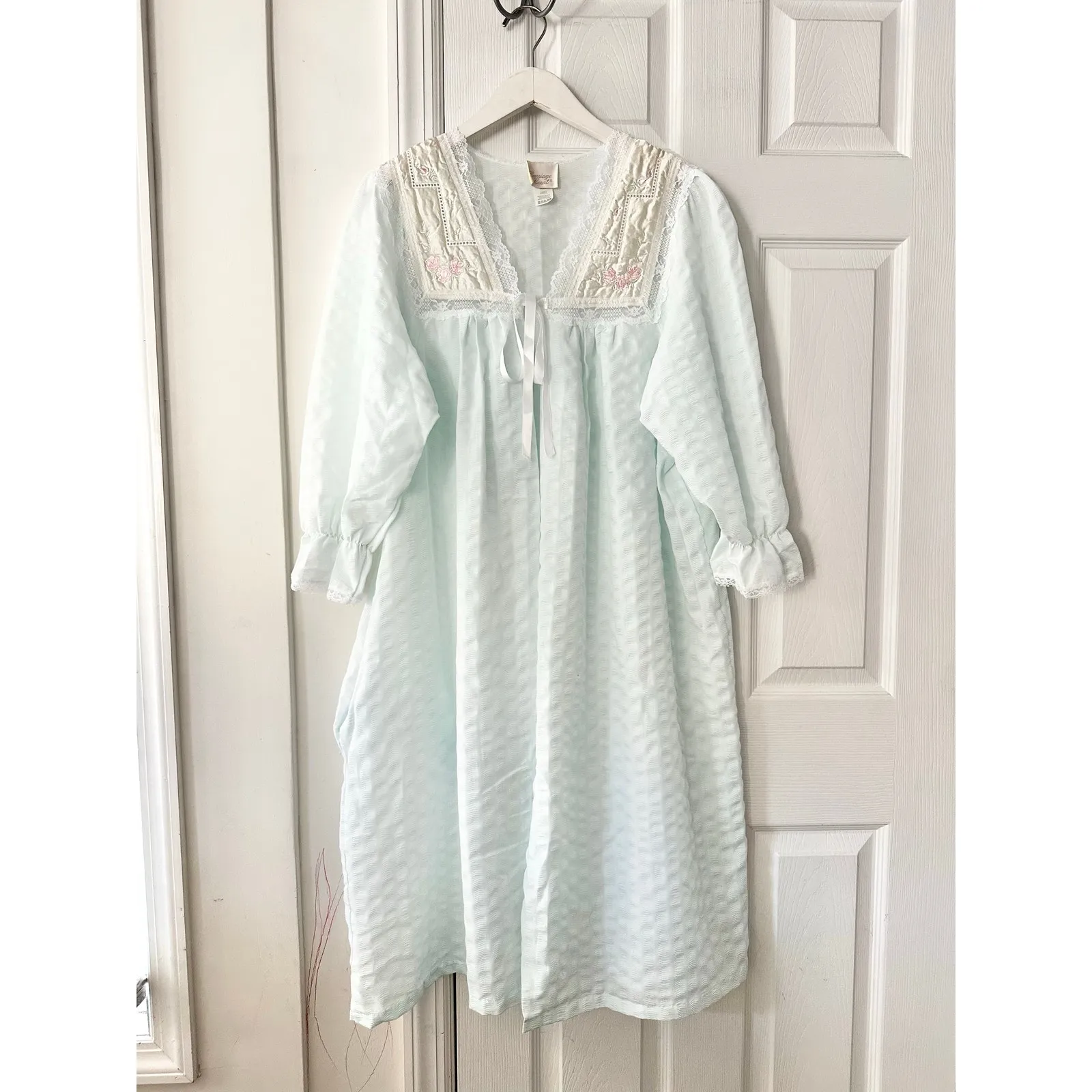 Carriage Court Vintage Mint Green Lace Tie Front Open Night Robe Edwardian Large Size undefined - Image 3