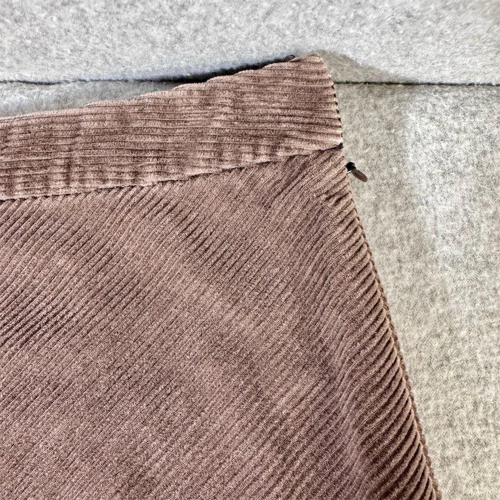 GAP Women's Vintage Brown Corduroy Midi Skirt Size 12 Casual - Image 2