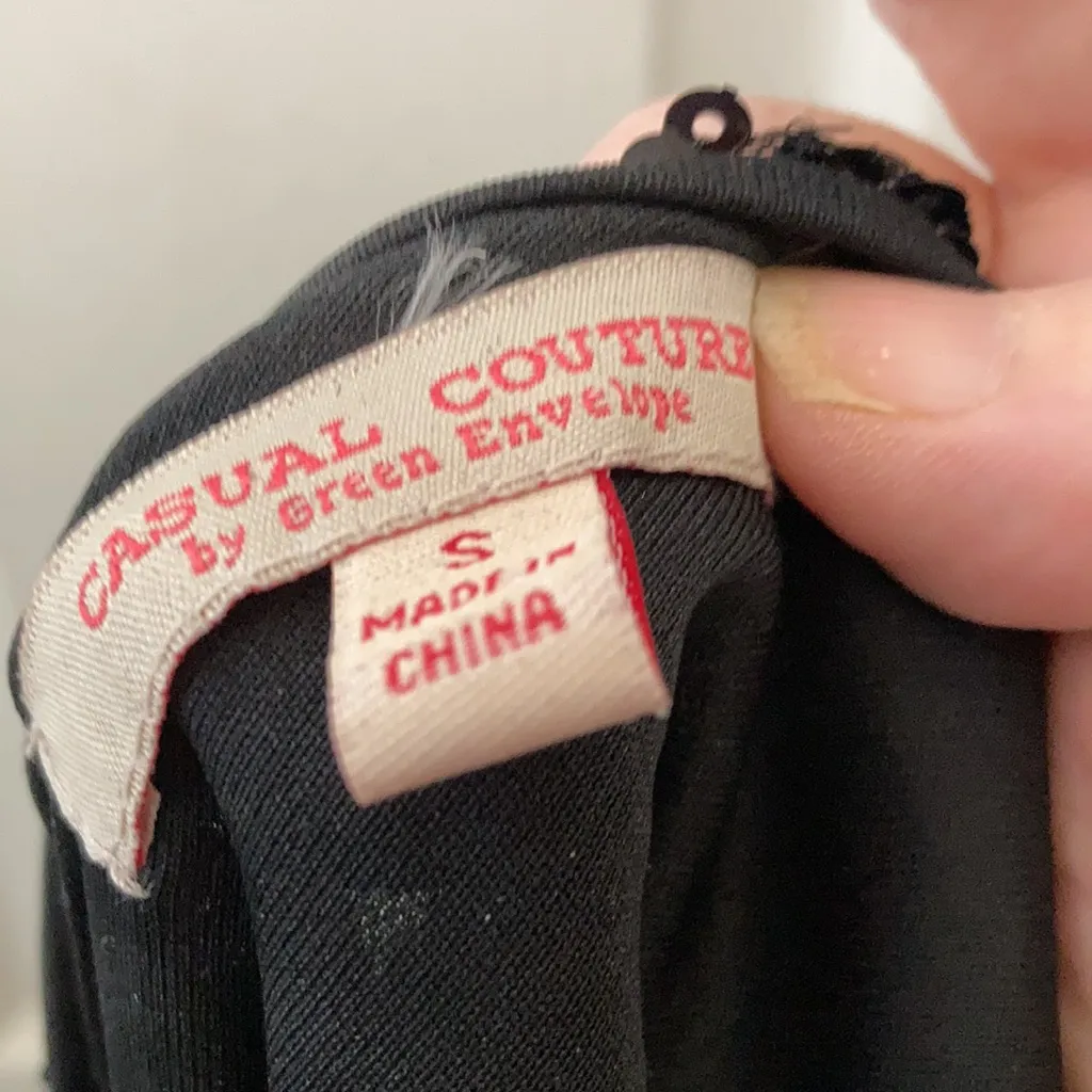 FINAL MARKDOWN Casual couture by green envelope sequin top small Black - Image 5