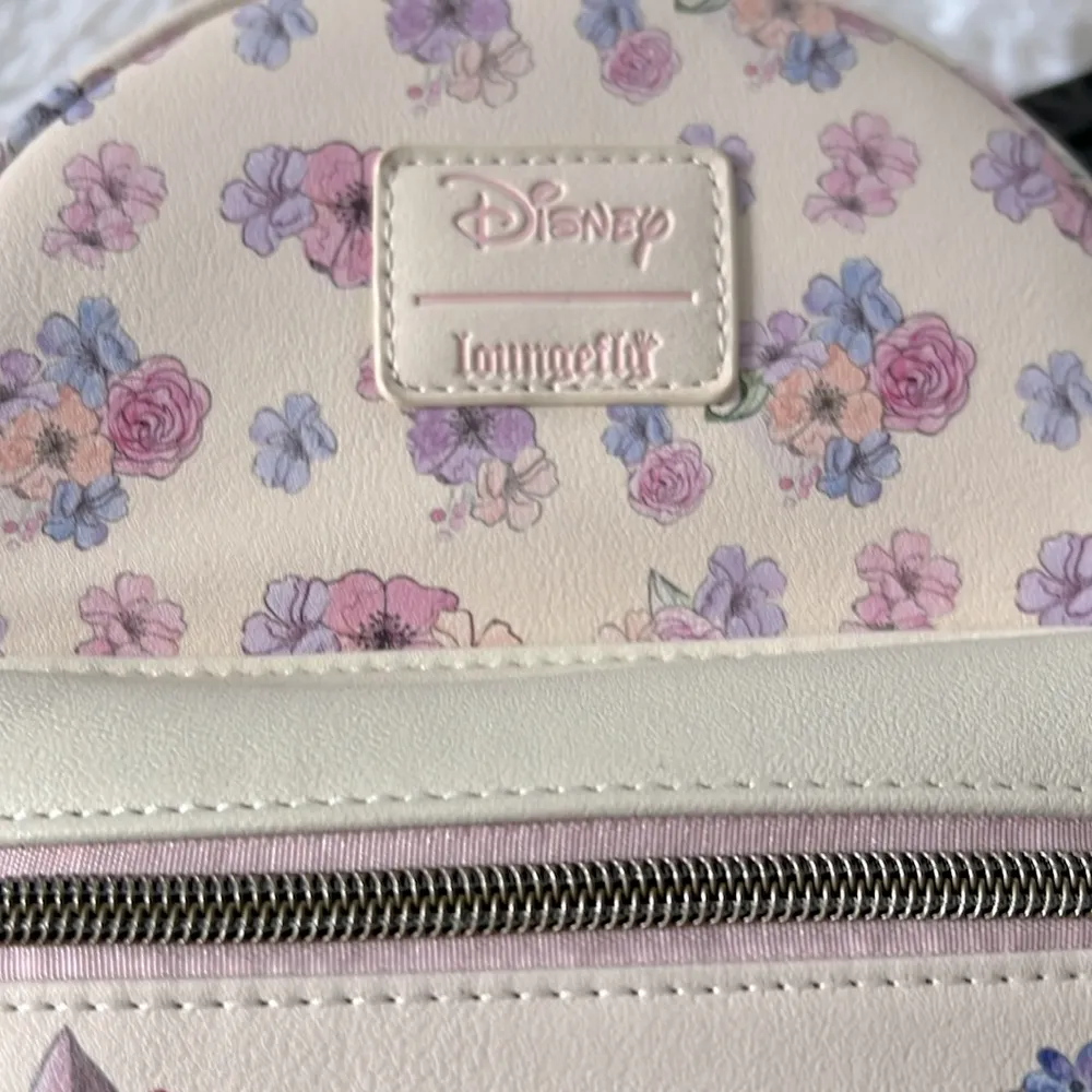Loungefly x Disney mini backpack Aristocrats Color Cream & Floral NWT - Image 5