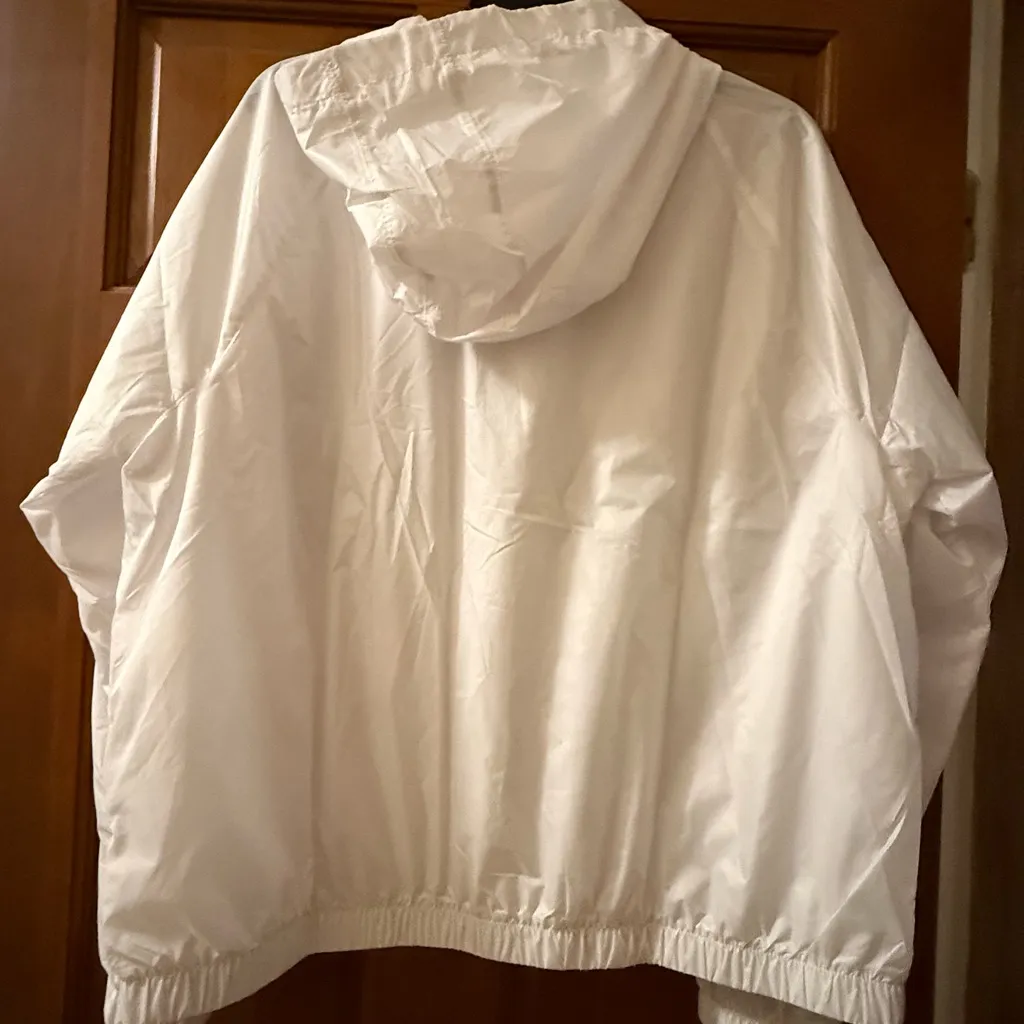 Under Armour Sport Windbreaker Training Jacket women's white large lightweight - Image 7