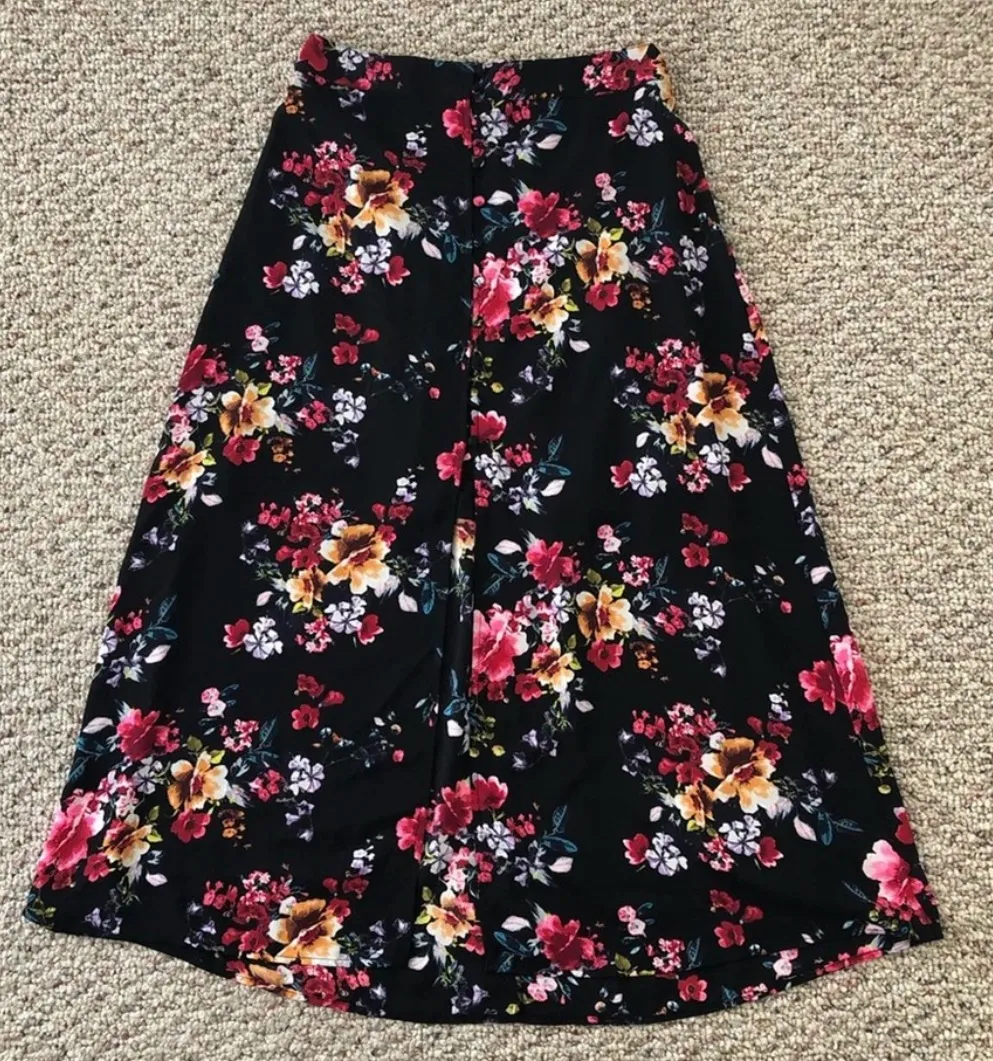 EXPRESS Floral Button Down Midi Skirt XS - Image 2