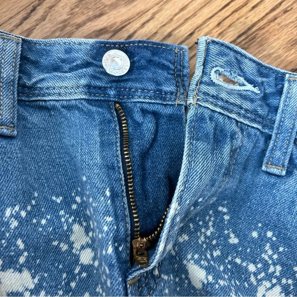 Levi’s | High Rise Bleached Denim Shorts NWT - Image 12