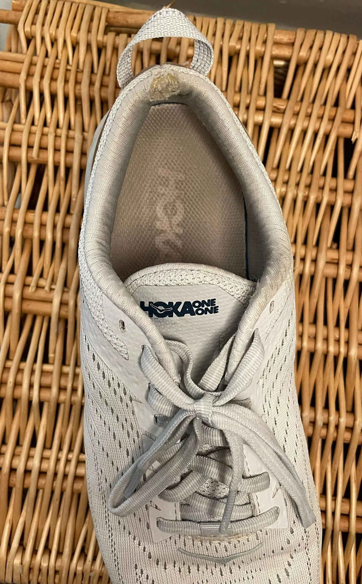 One Running Shoes - Image 3