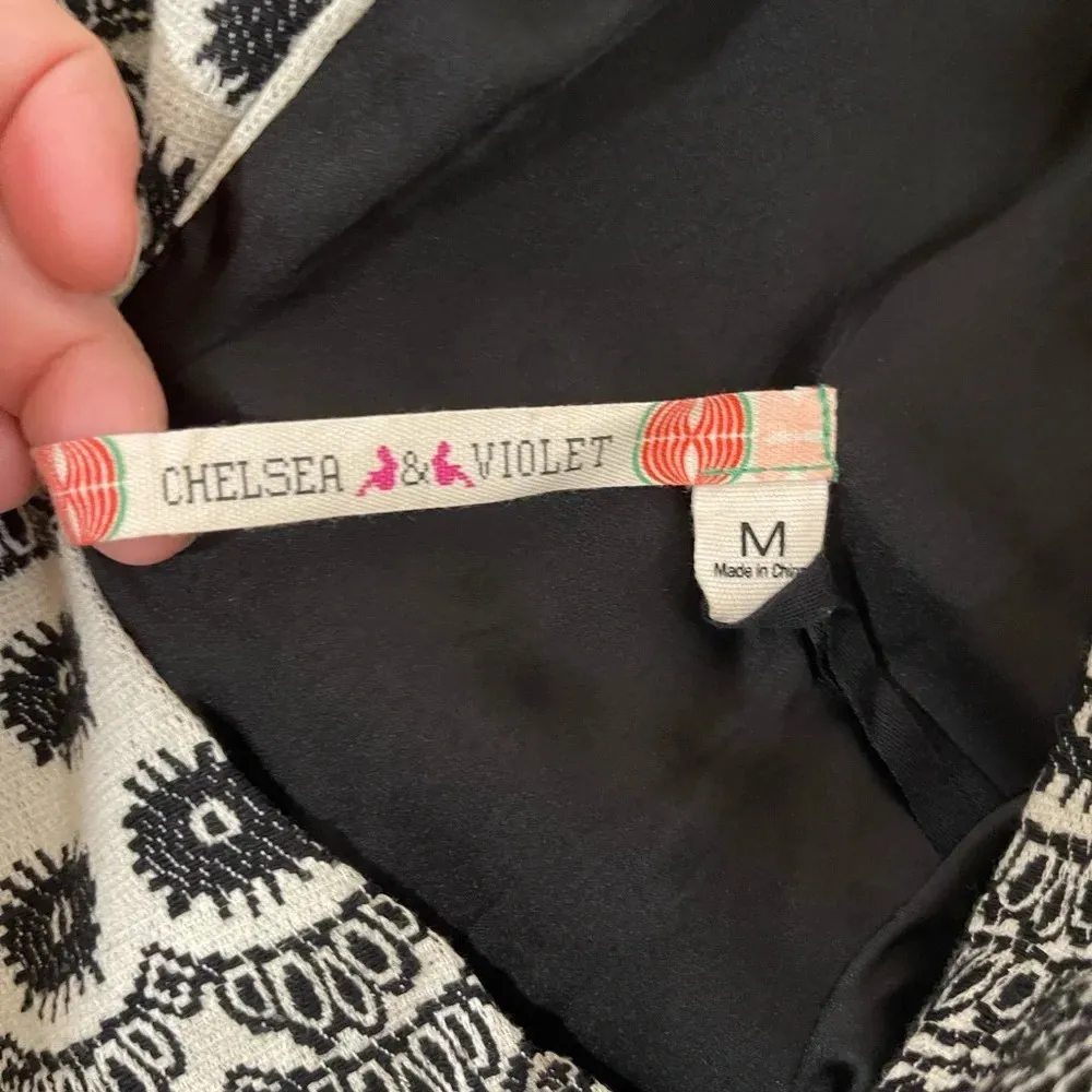 Women’s Chelsea & Violet black/white low v-neck dress M - Image 3