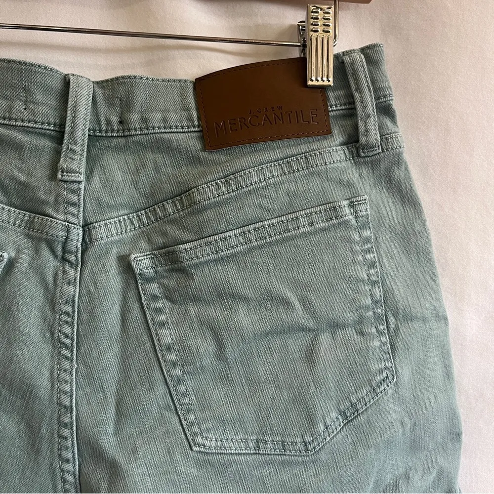 J Crew Mercantile Seafoam Green Cutoff Denim Short Size 28 Boho Coastal Vacation - Image 4
