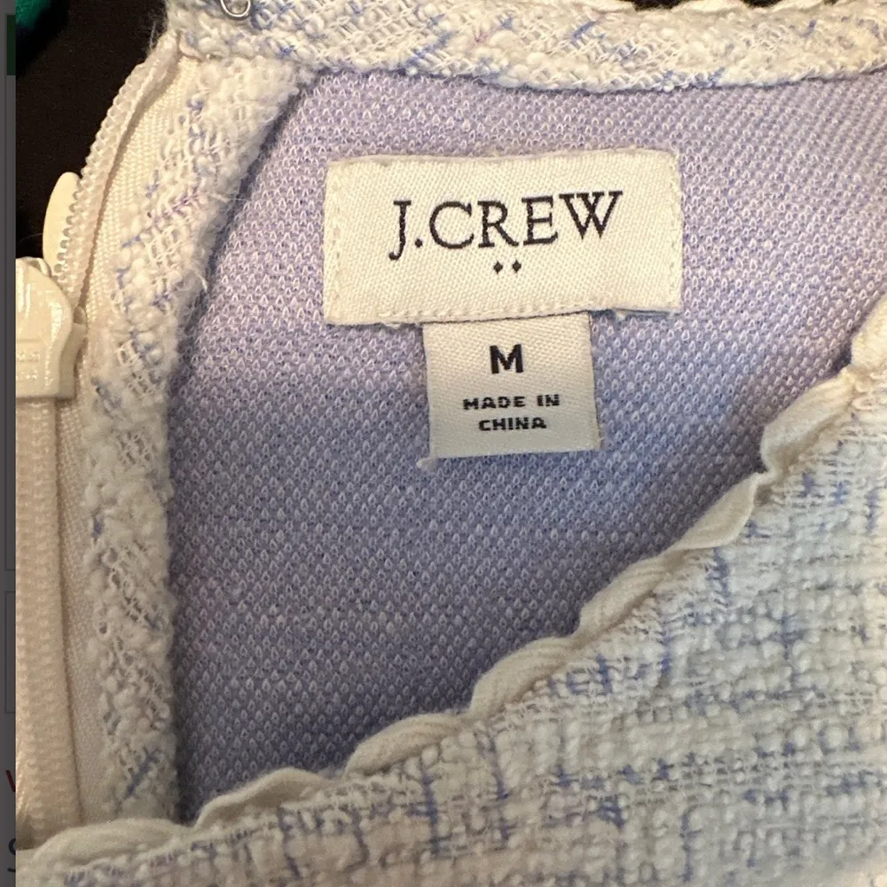 J. Crew Factory Outlet White and Light Blue Textured Sleeveless Tank - Image 3