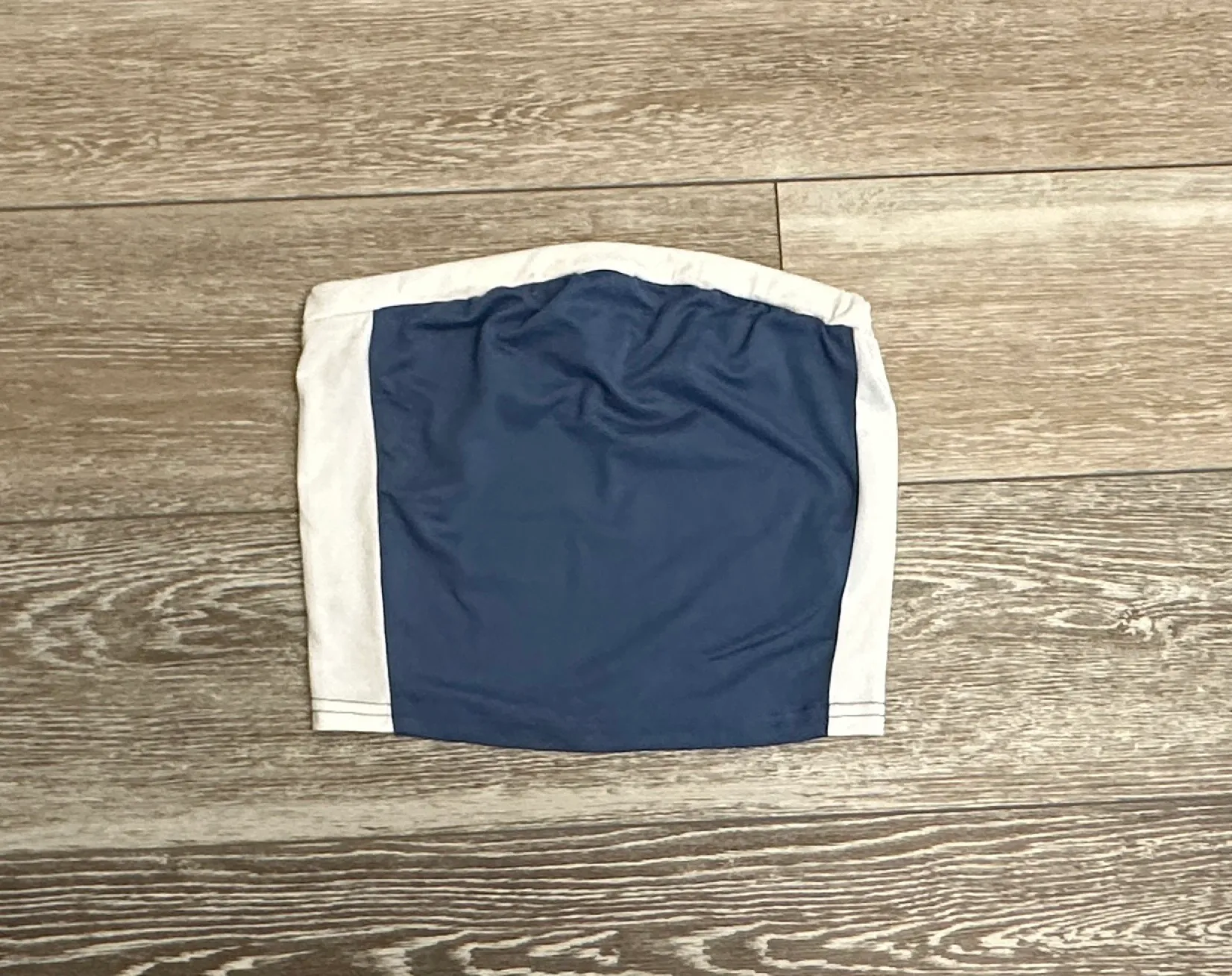 Sz S Adorable Strapless Tube Style Crop Top Blue W White Trim - Image 3