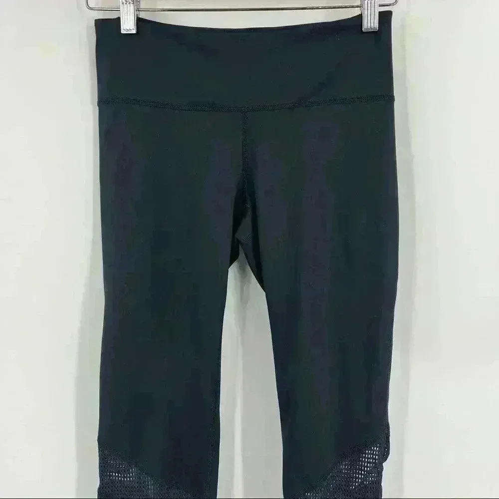 Zella Black Crop Legging W/Leg Mesh Design‎ Size Small - Image 5