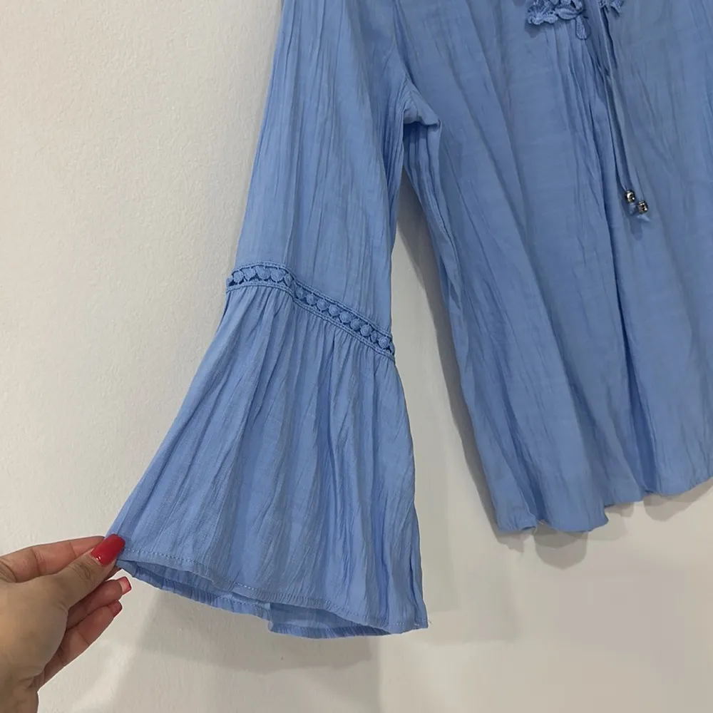 V Neck With Crochet Trim And Tie  Long Sleeve Top Sz 1 XL - Image 6