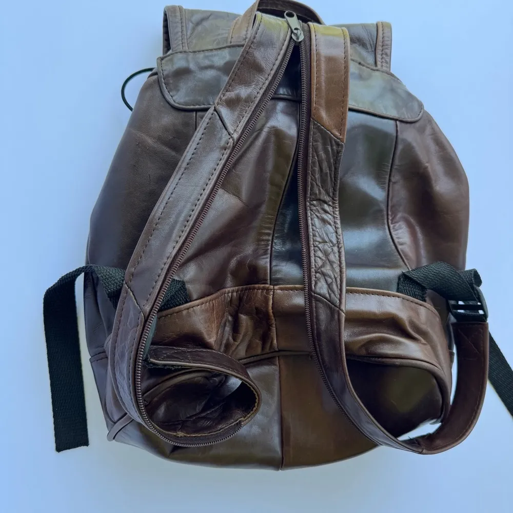 Vintage 90’s Genuine Leather Drawstring Backpack Brown - Image 4