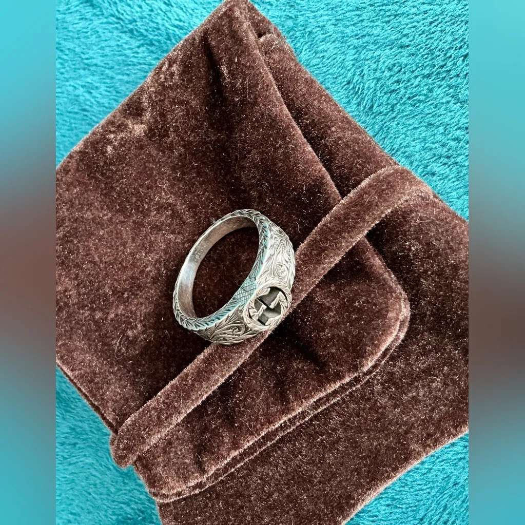 GUCCI ALL SILVER RING 🔥🔥UNISEX🔥 - Image 2