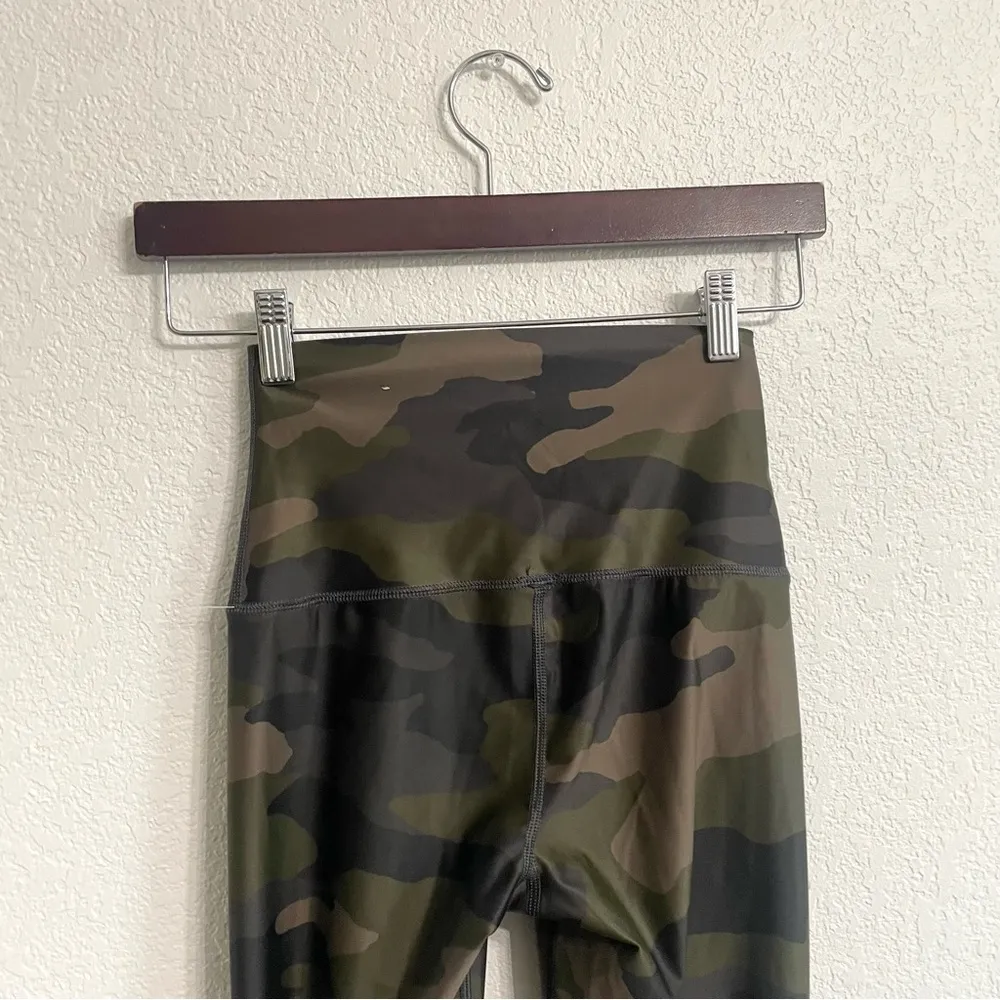 Aerie Offline Womens 7/8 Leggings Green Camouflage High Rise Size Small - Image 4