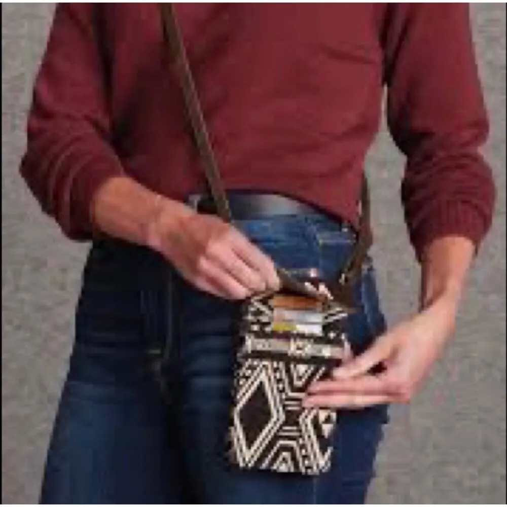 NEW Thirty One Call Me CROSSBODY Bag Purse Rio Weave Black White Saddle Brown - Image 4