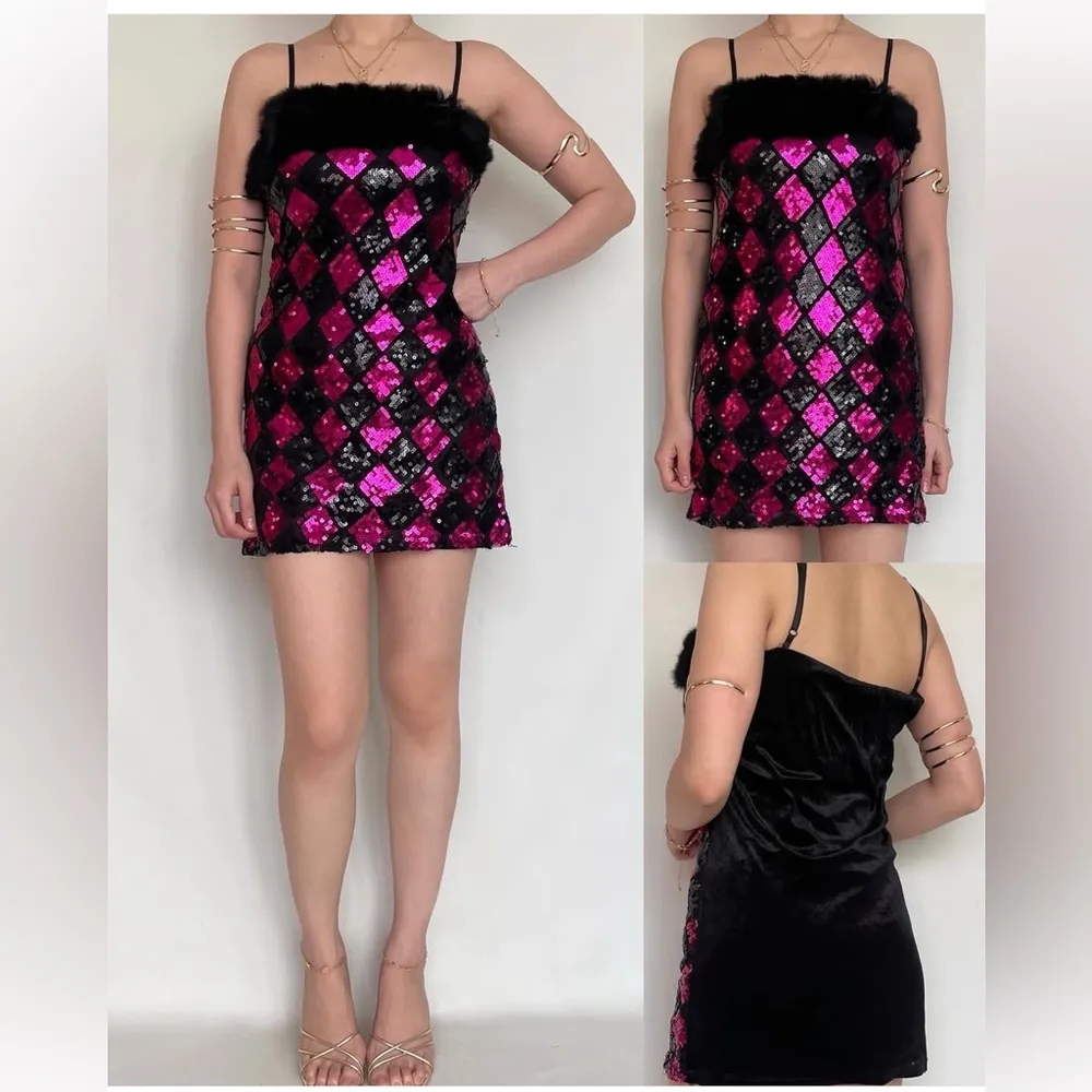 Black & Red festive holiday diamond sequins mini dress with faux fur trim small - Image 6
