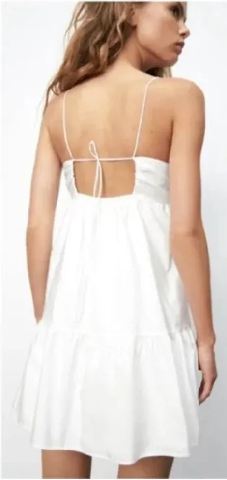 Elegant White Spaghetti Strap Dress size Medium - Image 3