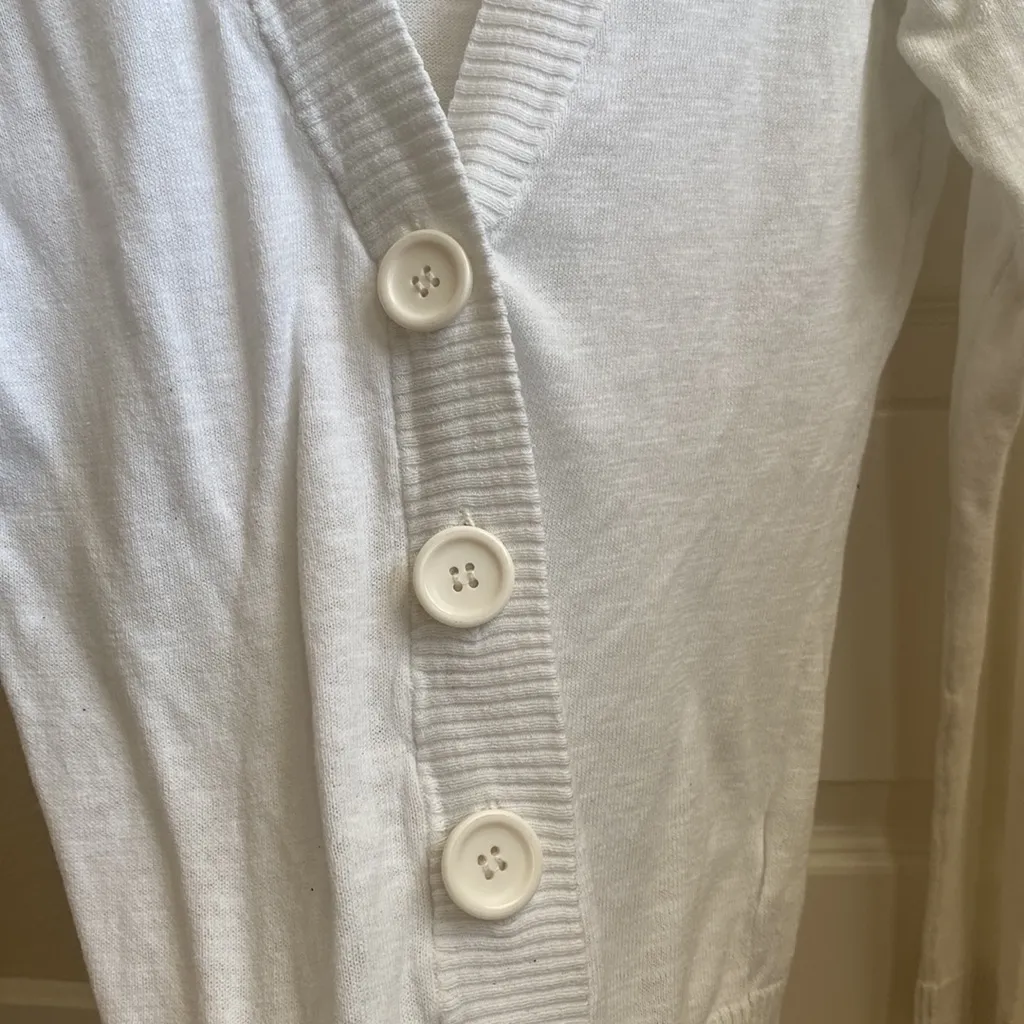 H&M white cardigan sweater - Image 2