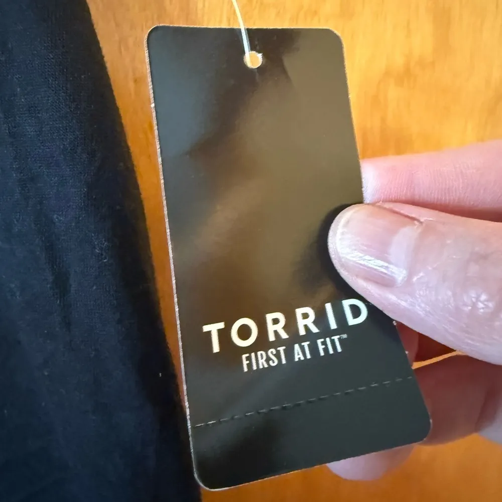 Torrid Whiskey Soul Rose Tattoo Country Graphic T-Shirt Tee NWT Size 00 M/L 10 - Image 4