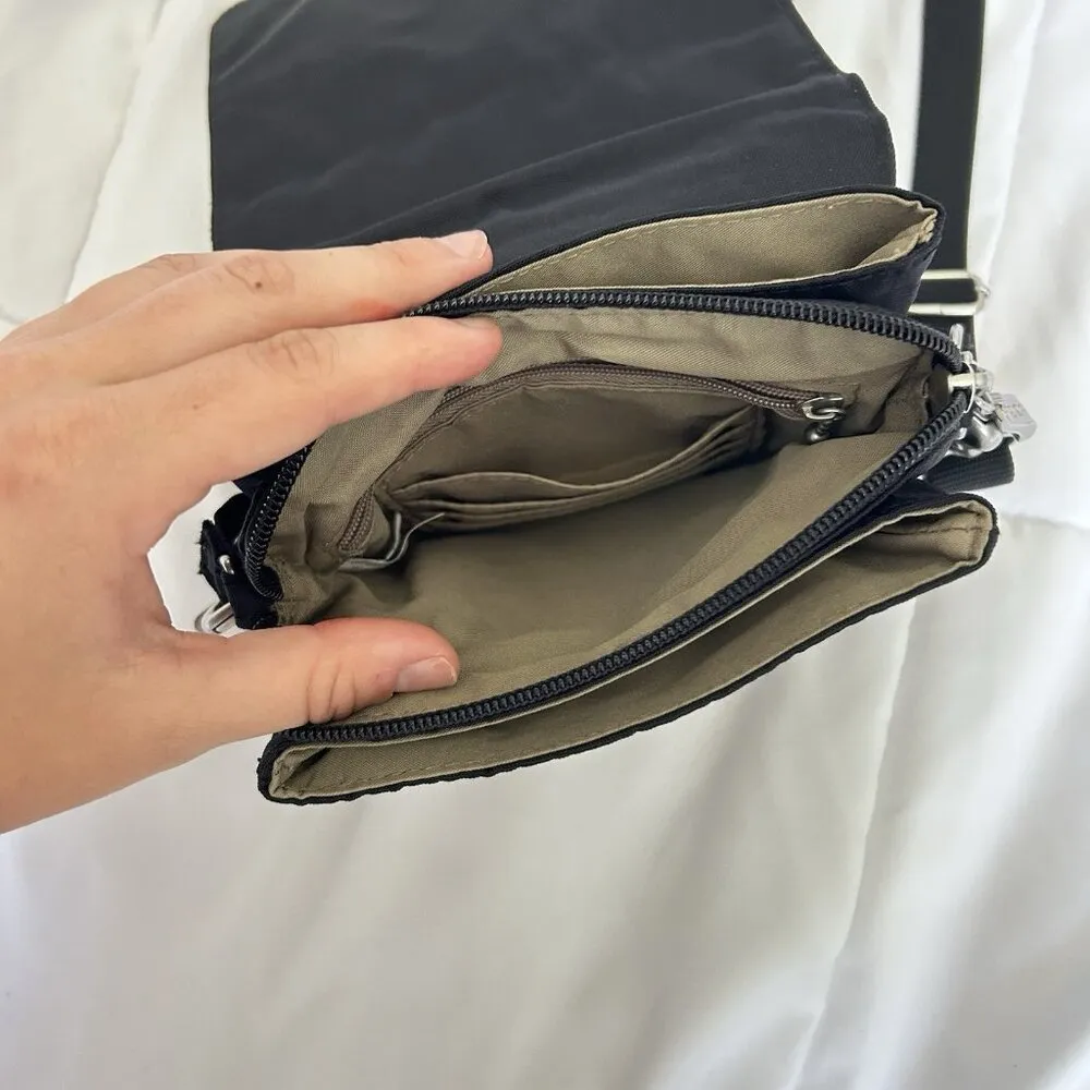 BAGGALLINI Black Water-Resistant Nylon Lightweight Pocket Town Crossbody Bag - Image 8