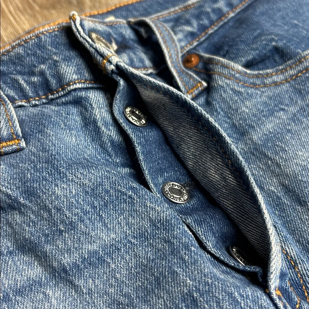 Levi’s Premium WEDGIE STRAIGHT Button Fly Jeans – Size 28 Blue - Image 12