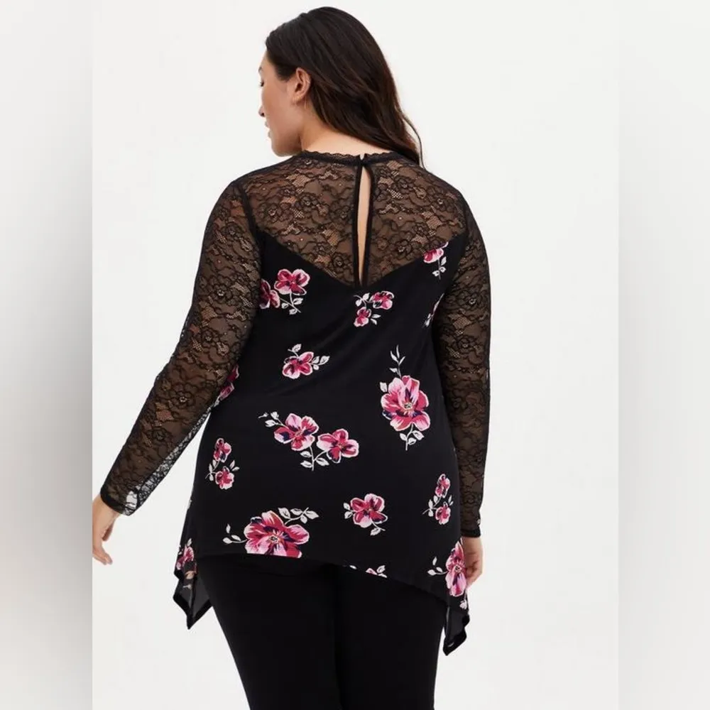 Torrid Knit Crepe Lace Sleeve Sharkbite Hem Top Asymmetrical Blouse Size 00 Med - Image 3