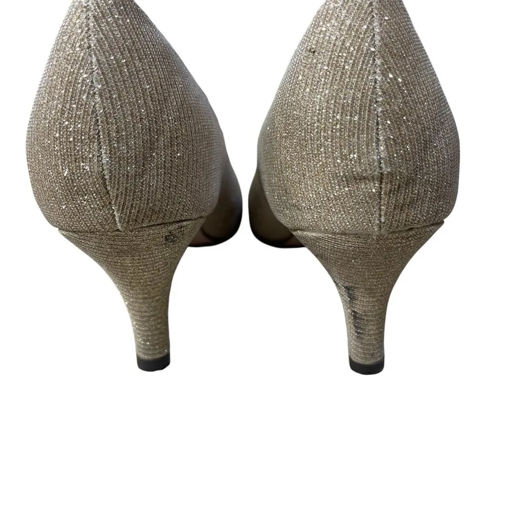 Chase + Chloe Kona Women's Round Toe Heel Mary Jane Pump Size 7.5 Gold - Image 5