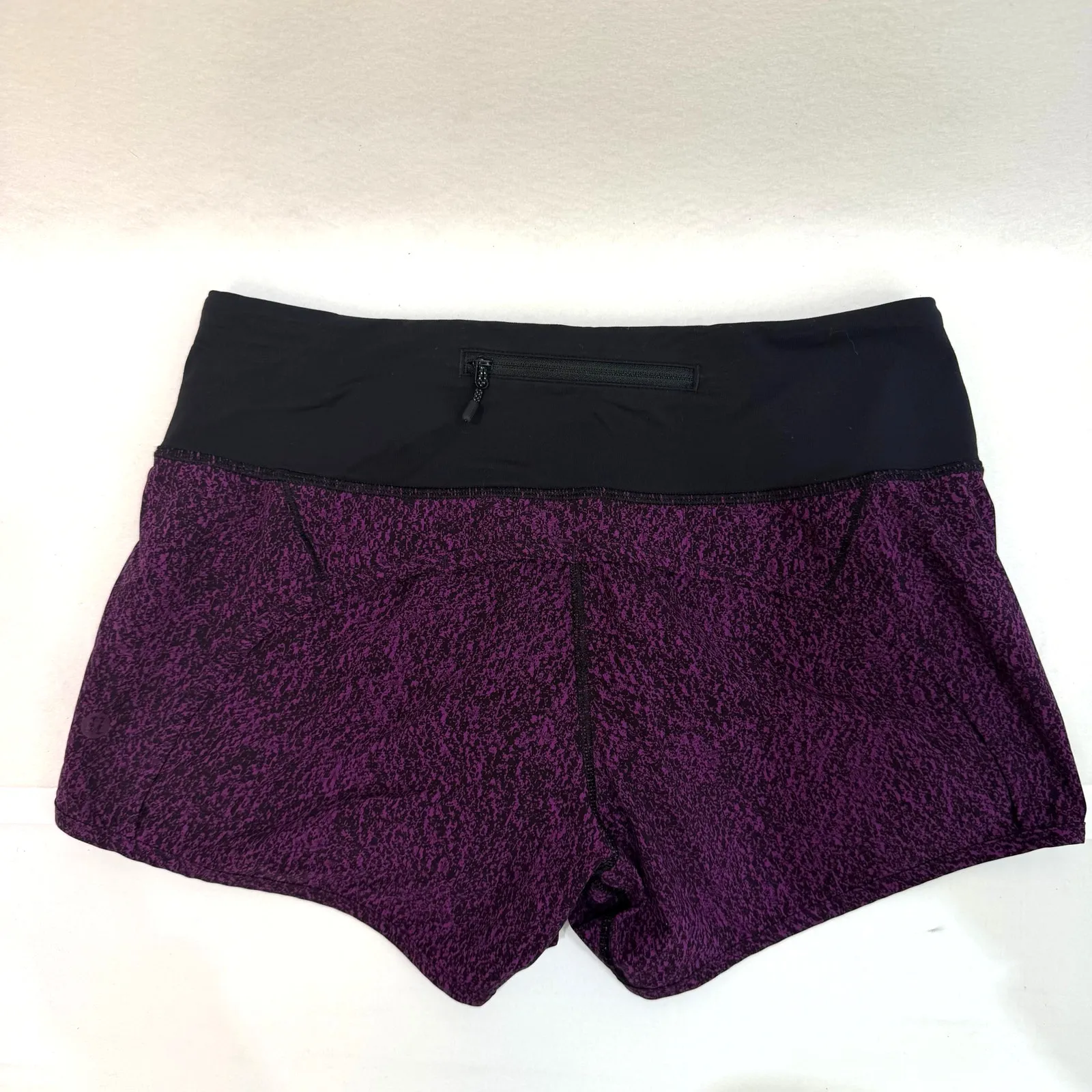 Lululemon Run Times Shorts 4" Inseam Purple Black Lined Running Athletic Size 4 - Image 4