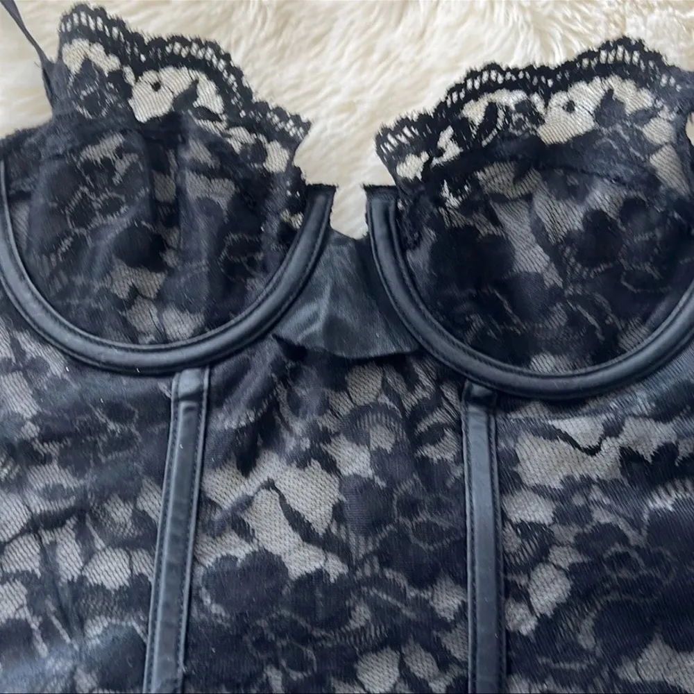 Victoria’s Secret Vintage Bustier Corset - Image 4