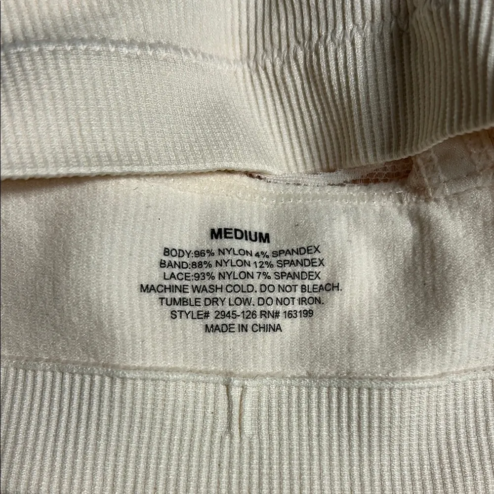 Elegant Lace Trim Bralette Set - Image 5