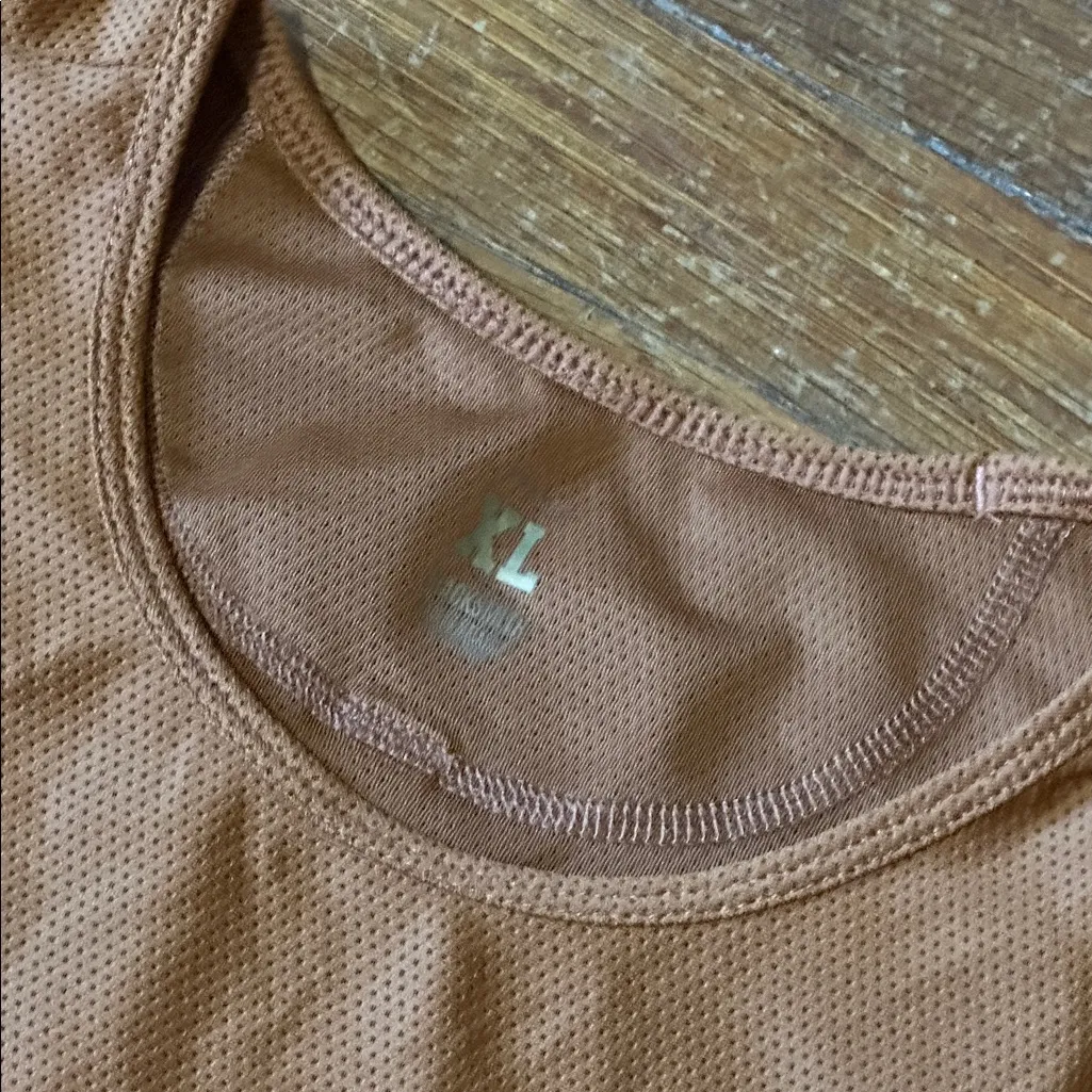 Tracksmith Van Cortlandt Singlet, Rust, XL Brown - Image 2