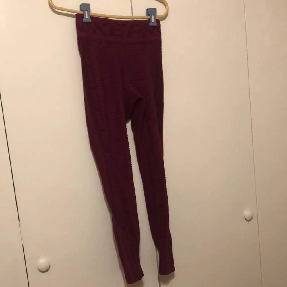 Nike  Women's Pro HyperWarm Training Leggings XS - Image 3