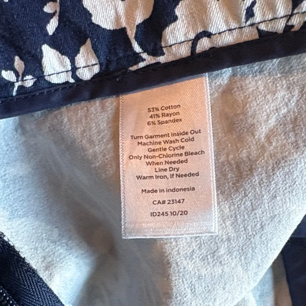 Talbots Chatham Side Zip Floral Print Pant - Image 4