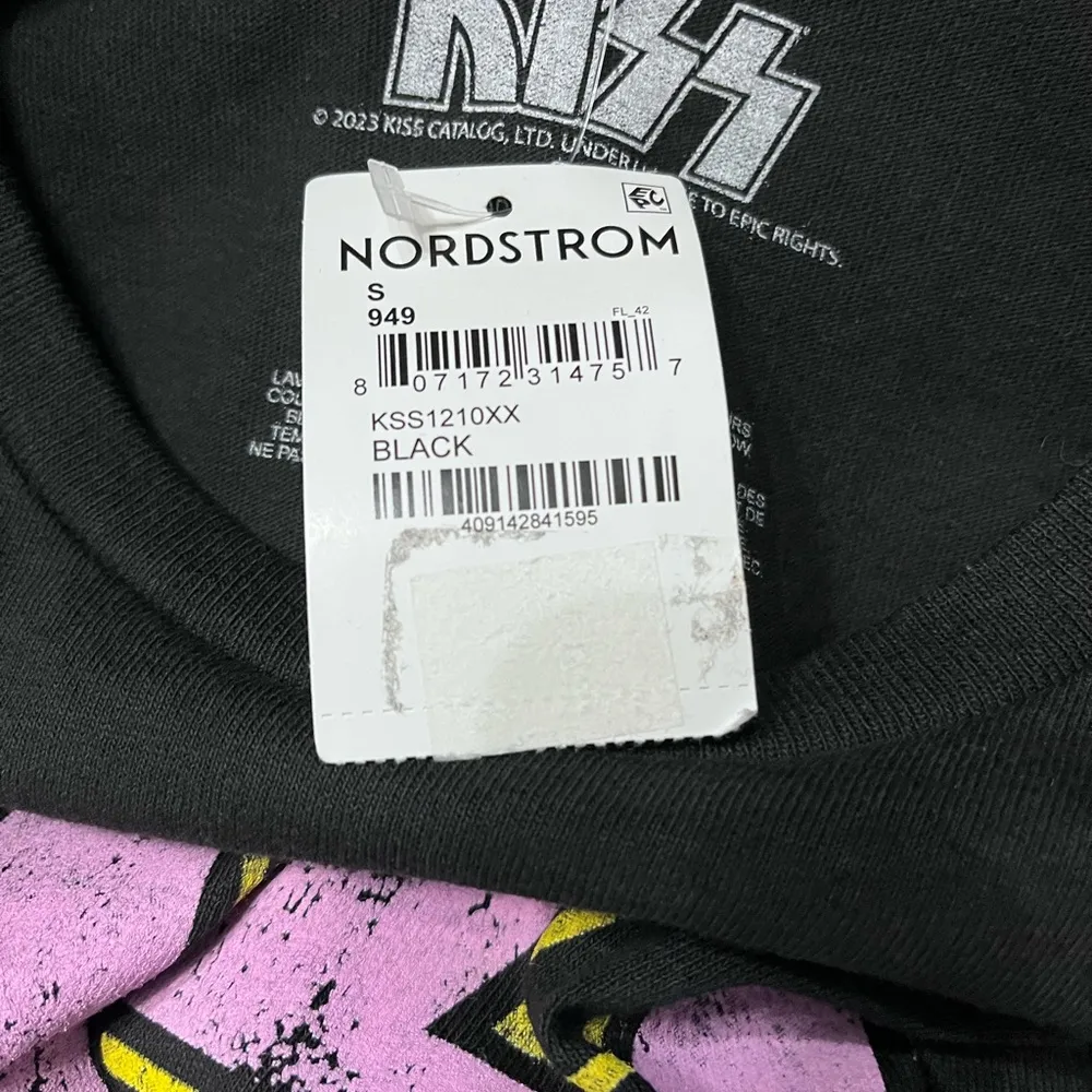 KISS NWT 100% Cotton Music Rock Band Tee. Unisex. Women’s Sz Small. Nordstroms - Image 6