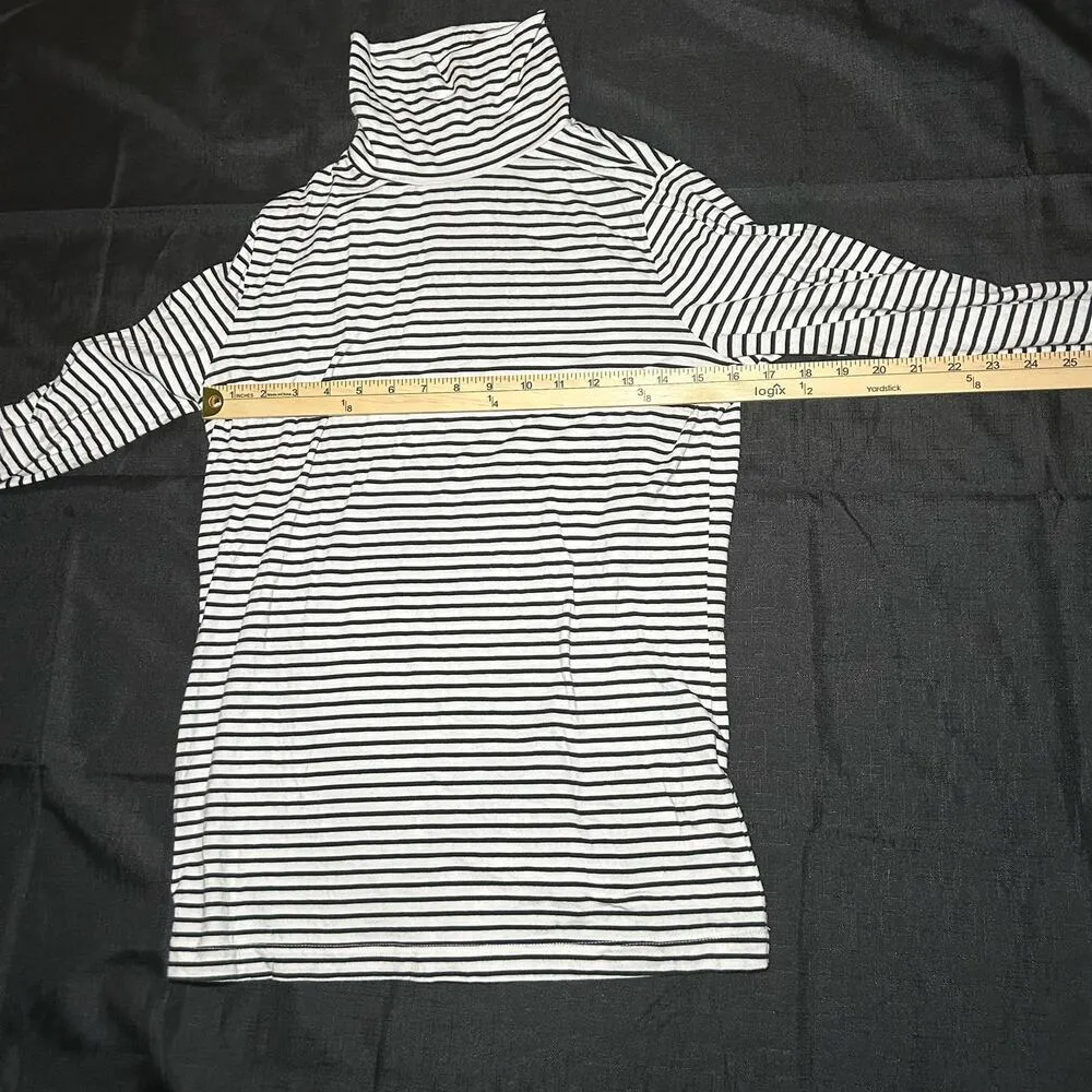 Banana Republic Long Sleeve Top Sz Medium Stretch Turtleneck Striped Black White - Image 9