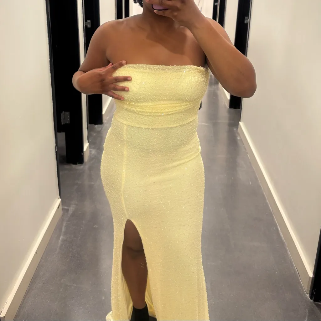 Windsor Strapless Yellow Beaded Formal Dress - Image 11