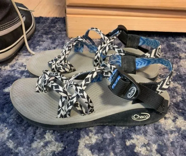 Chacos Women’s Size 6 - Image 2