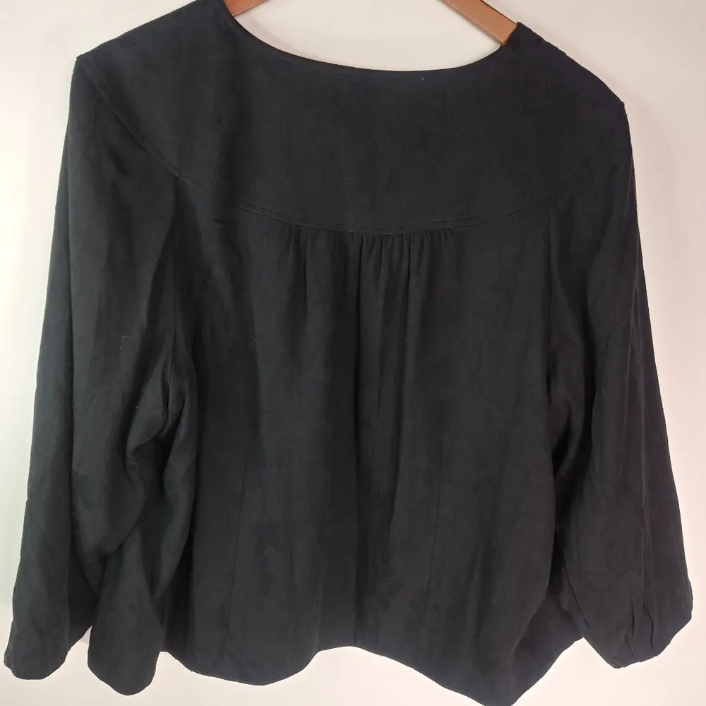 Covington XL Black Sculpted Art Jacket Plus - Image 11