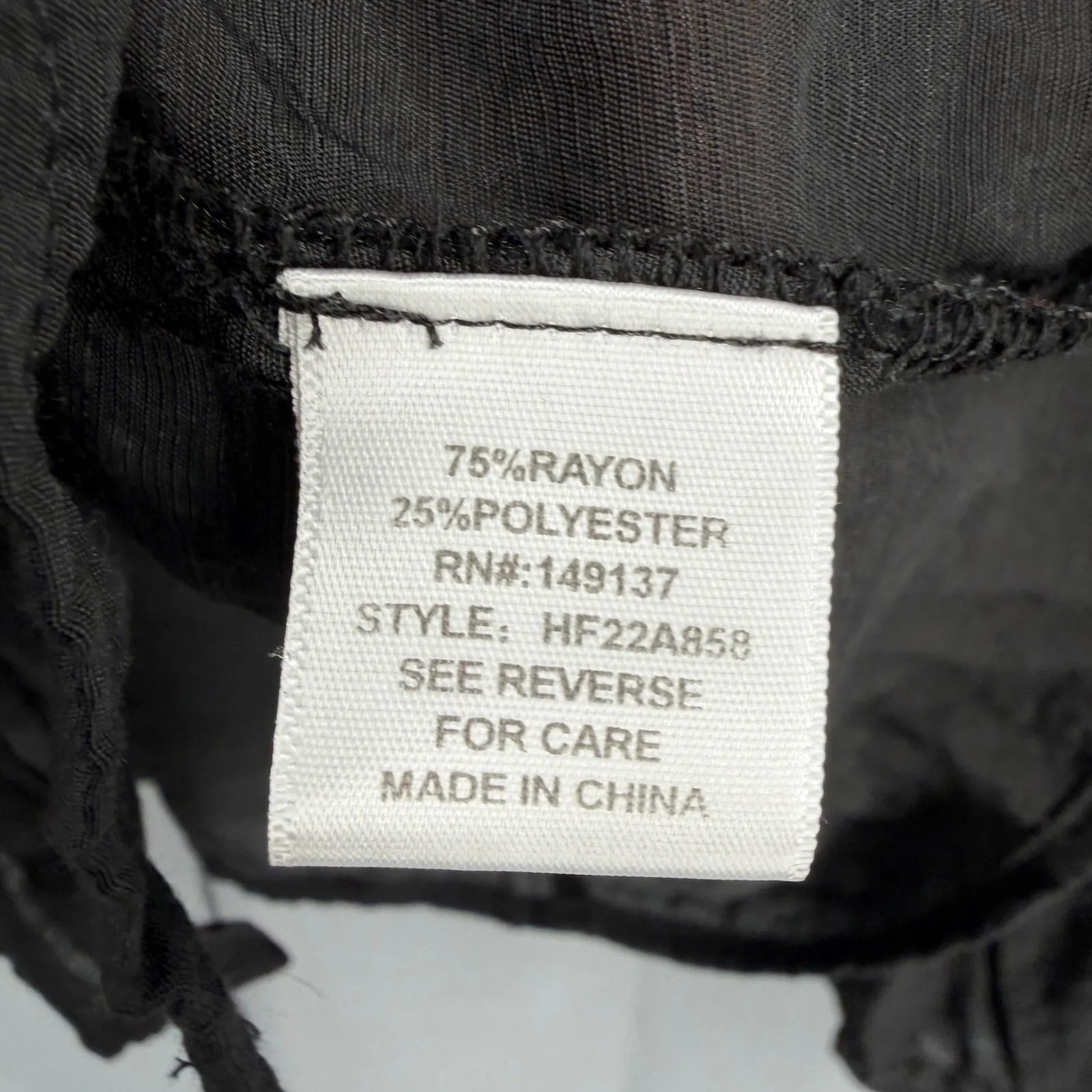 Carly Jean Los Angeles Black Lightweight Button Down Blouse Medium Long Sleeve - Image 5