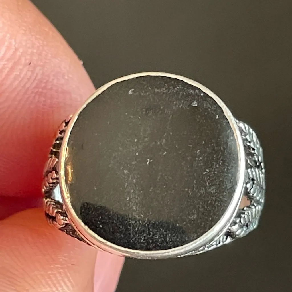 Round black obsidian S925 silver ring size 8.5 - Image 5