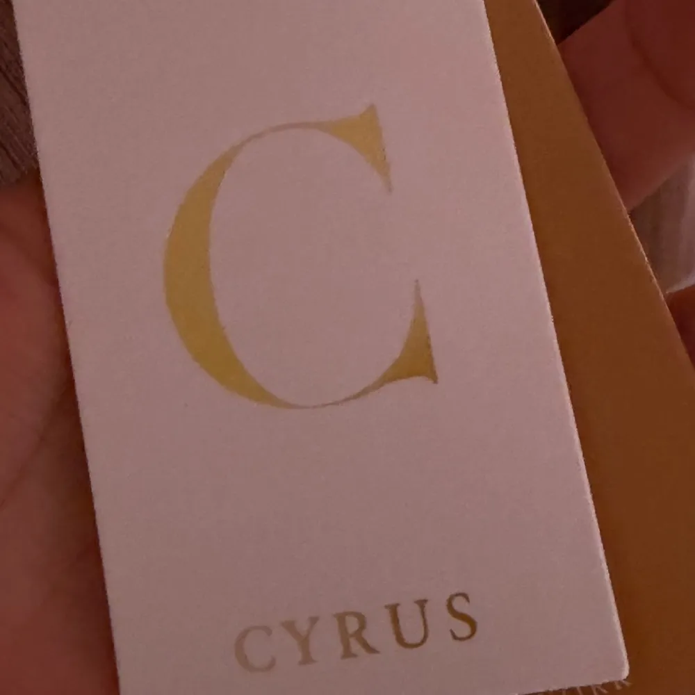 Women's CYRUS Ribbed Knit Sweater Shirt Round Neck, Brown Size XS - Image 4