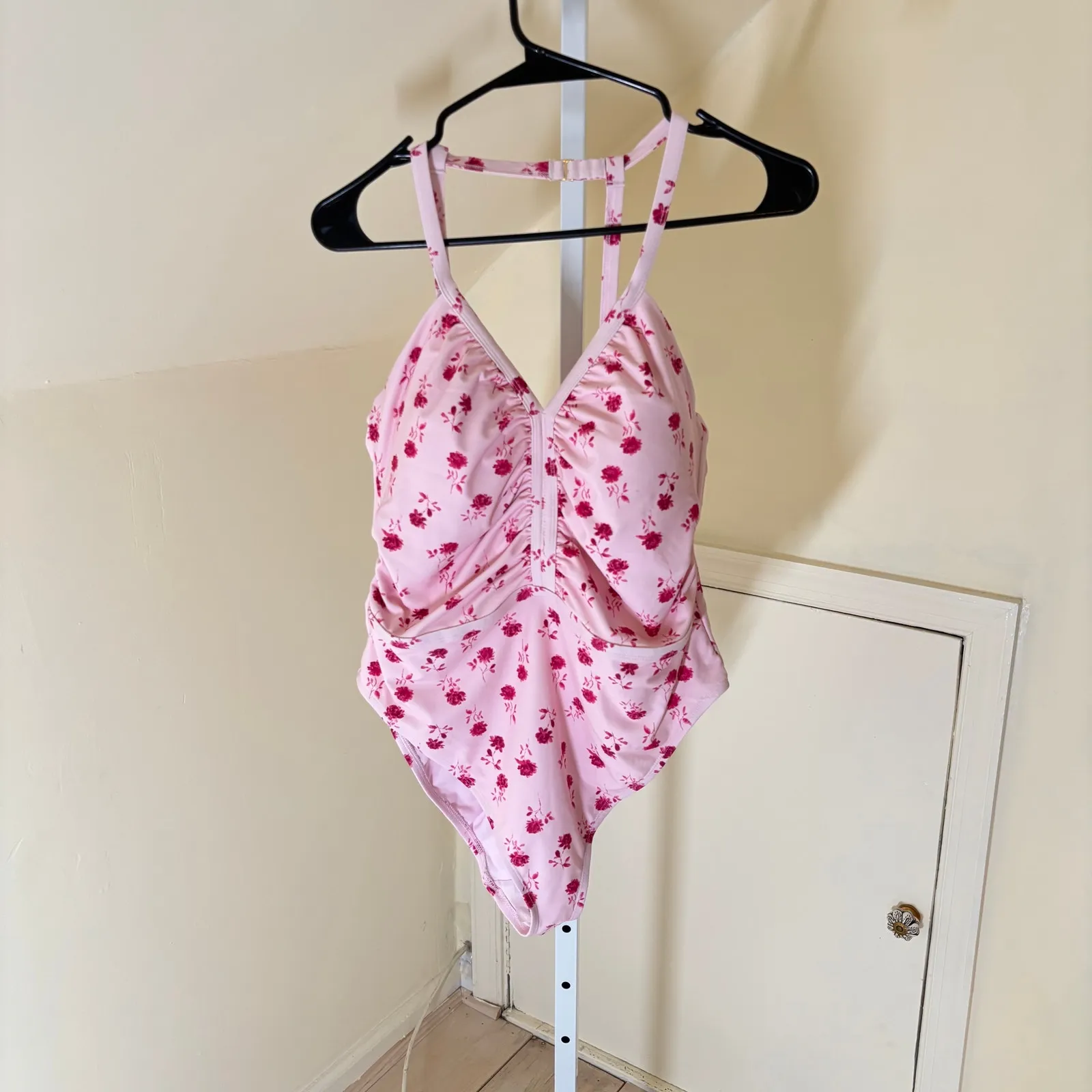 Shade & Shore NWT Women's Halter Shirred One Piece Swimsuit Pink Rose Print 16 - Image 2