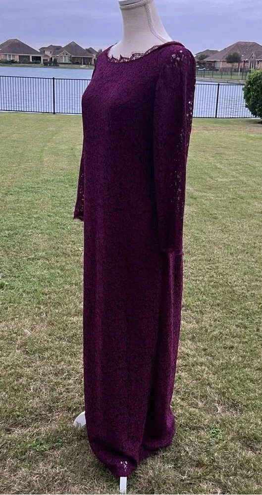 Adrianna Papell Burgundy Column Lace Gown - Image 8