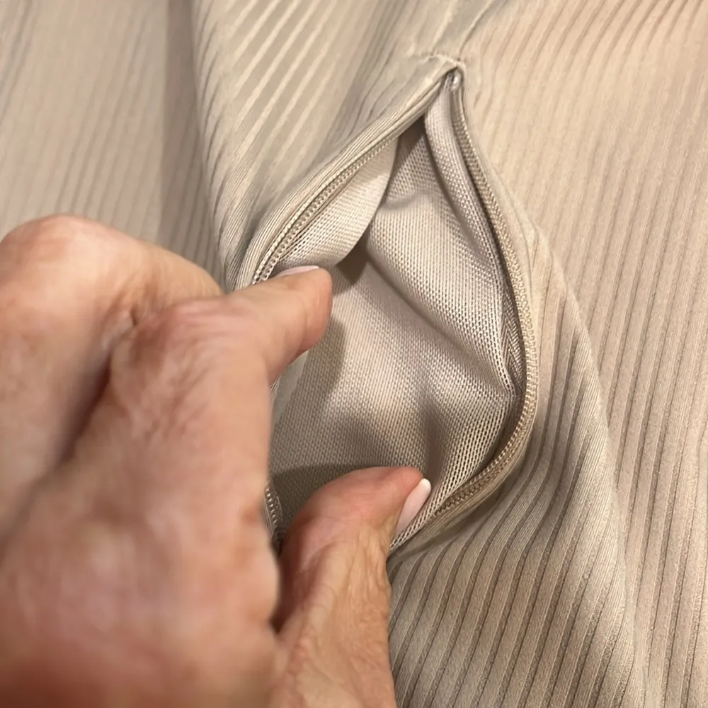 Danskin  long sleeve jacket - Image 4