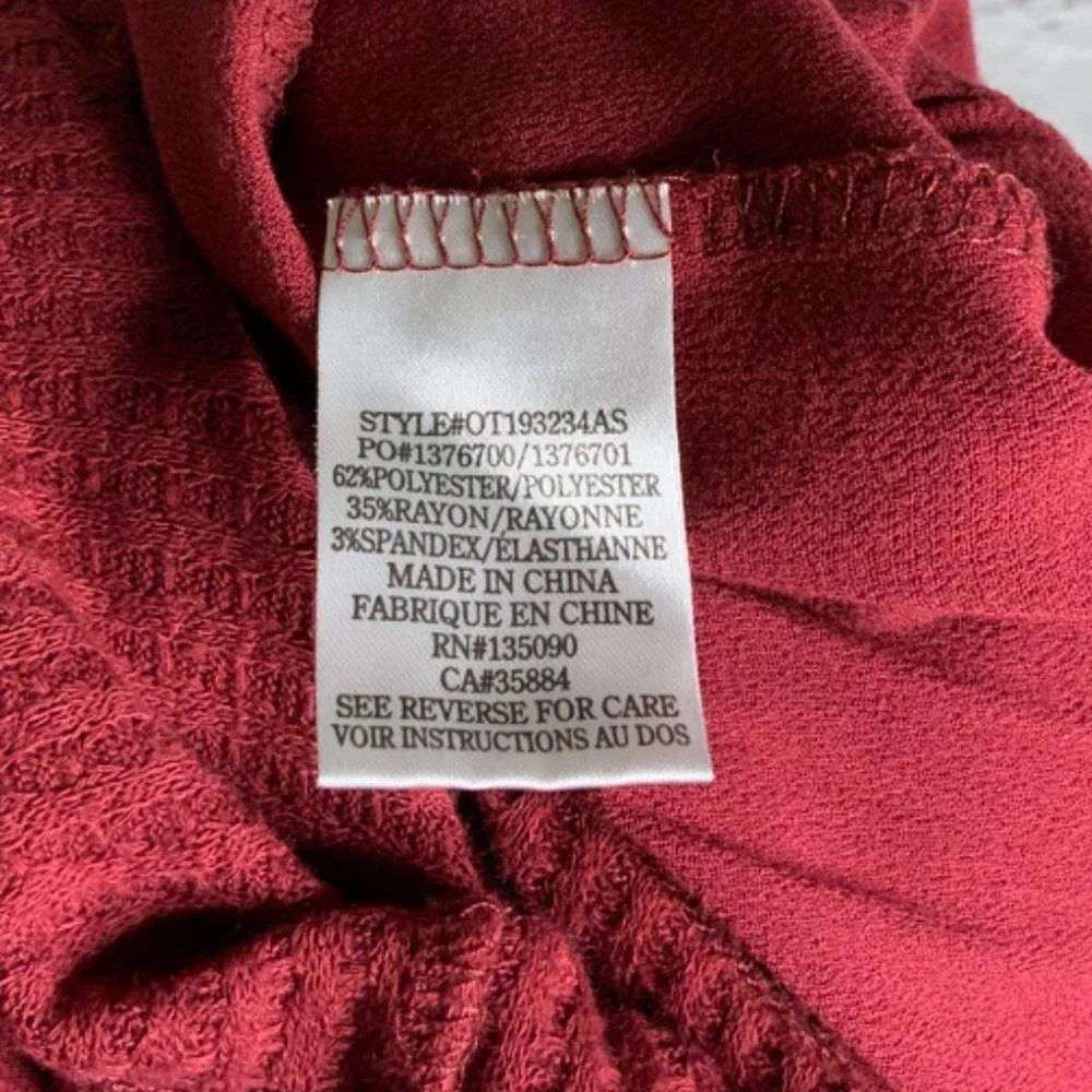 Altar'd State Dreamin' in Waffle Knit Thermal Peplum Keyhole‎ Top Red Boho - Image 5