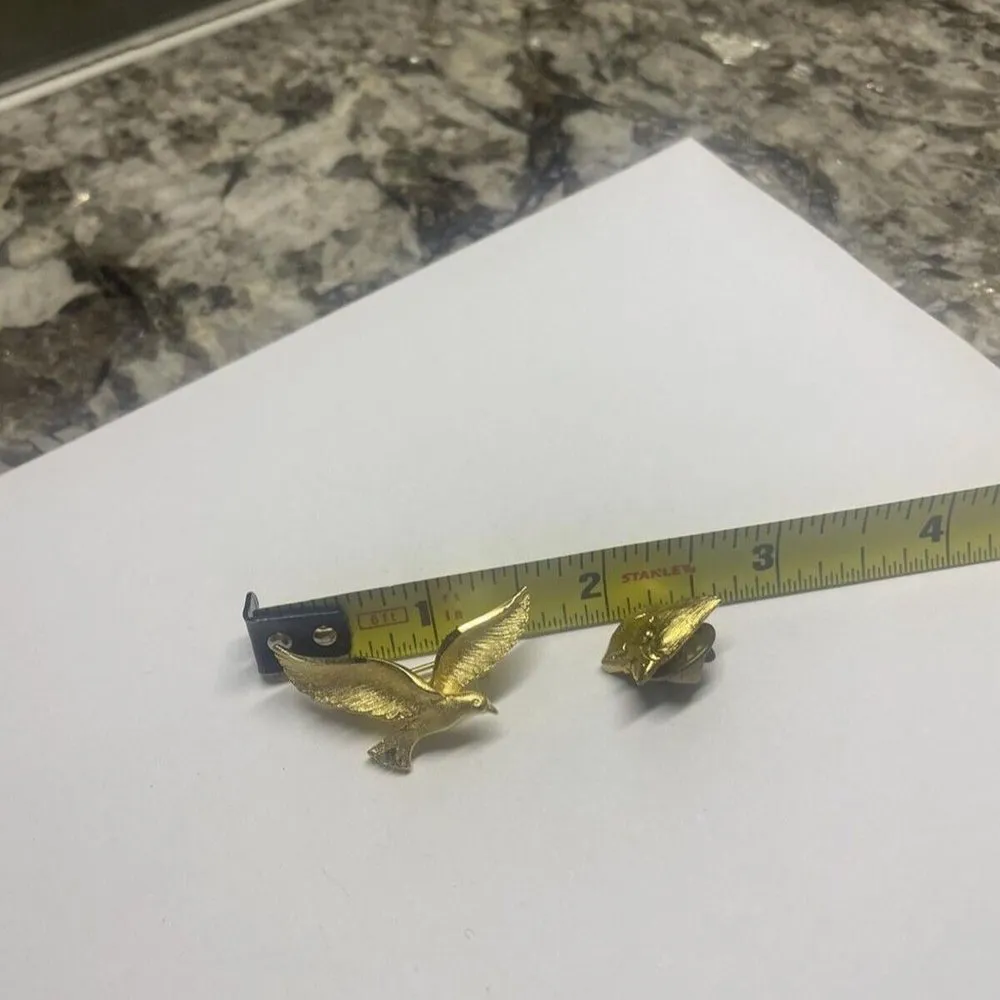 Lot Of 2 Pretty Costume Brooch / Pin Gold Tone - Cardinal / Dove Bird - Image 8