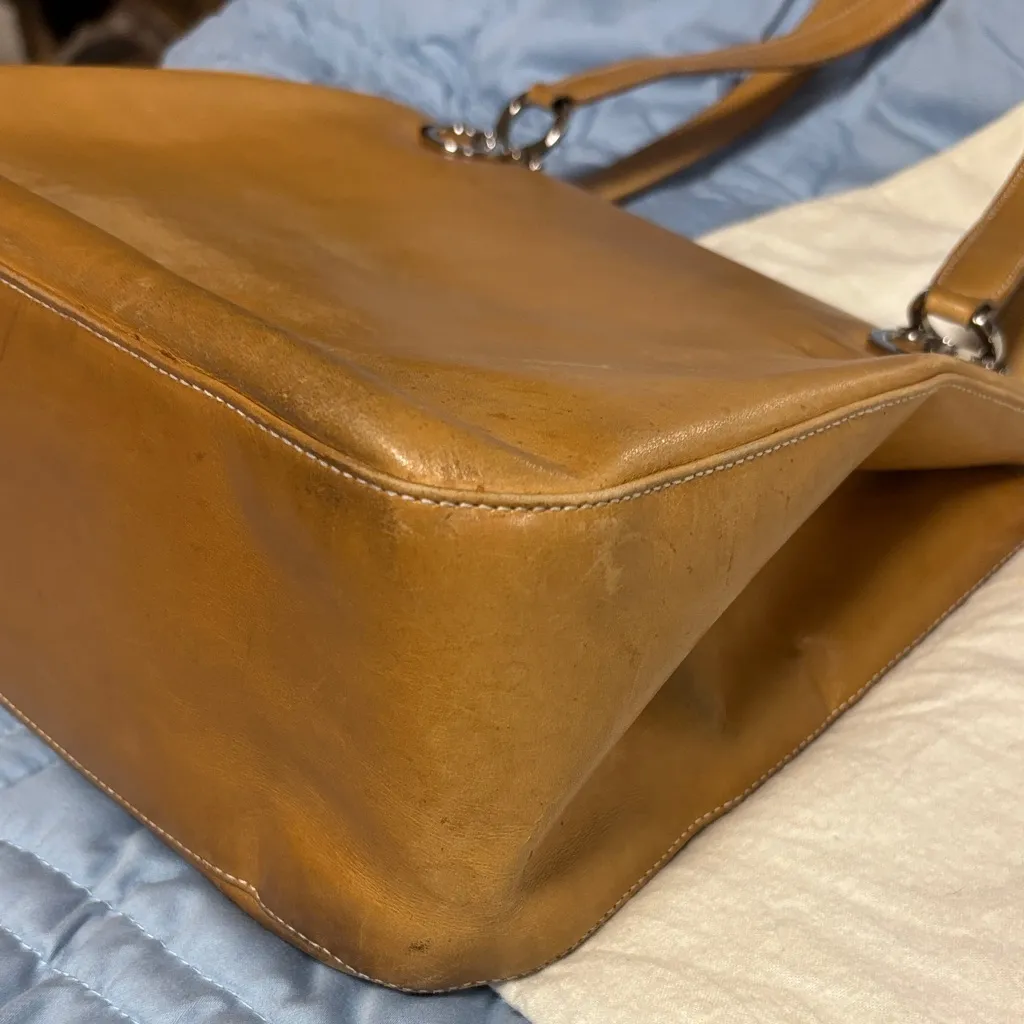 Salvatore Ferragamo Brown Leather Shoulder Bag - Image 5