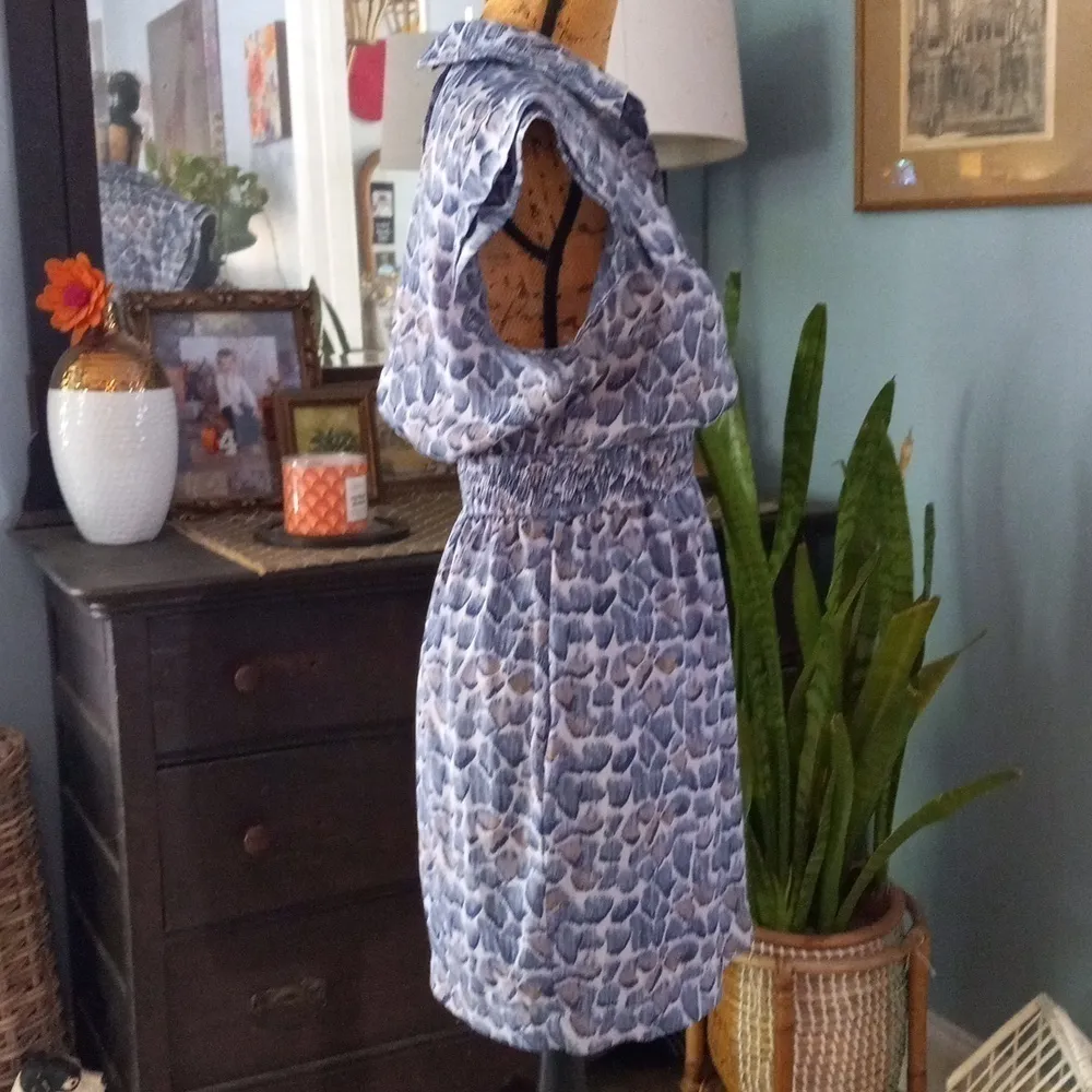 BCBGeneration Blue Multicolored Abstract Print Open Back Shirt Dress - Image 5