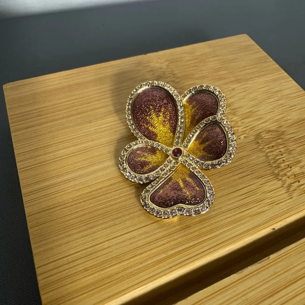 Vintage Swarovski Flower Brooch Swan Signed - Image 2